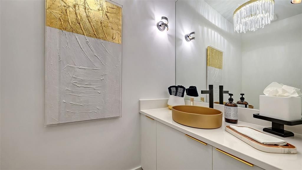 Chandelier, Interior