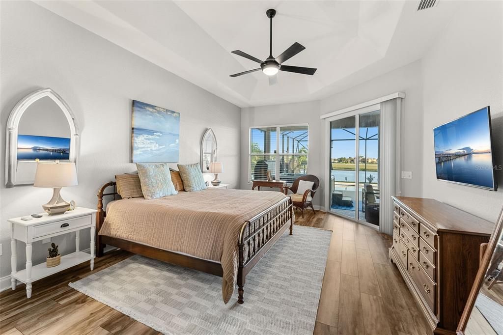 Bedroom, Interior, Water, Wood Texture Flooring