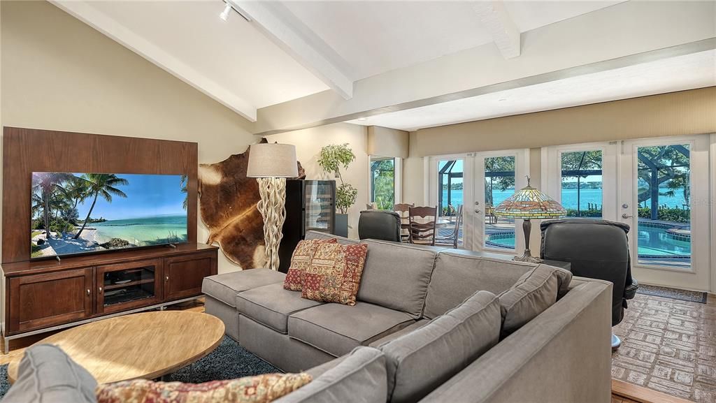 Interior, Living room, Water