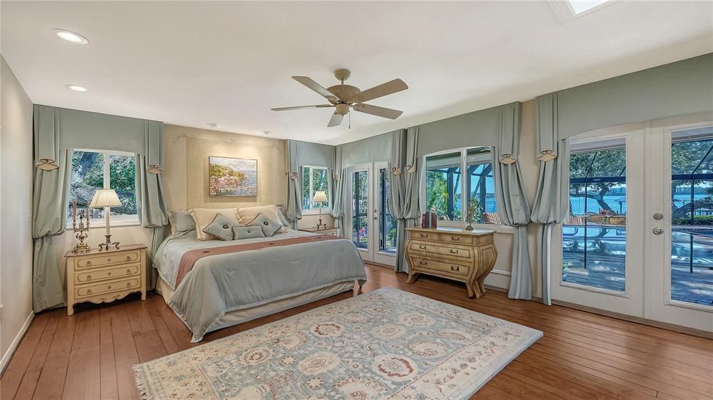 Bedroom, Interior, Recessed Lighting, Water, Wood Texture Flooring