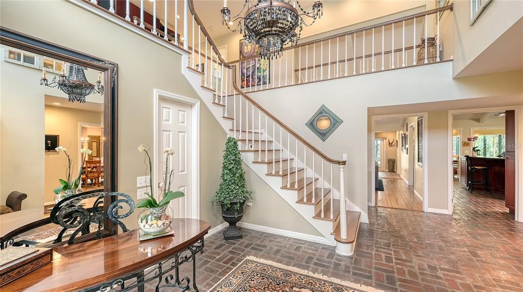 Chandelier, Interior, Wood Texture Flooring