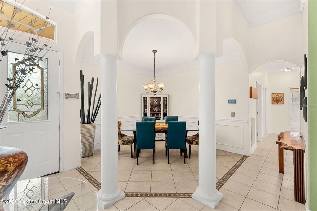 Chandelier, Dining room, Interior