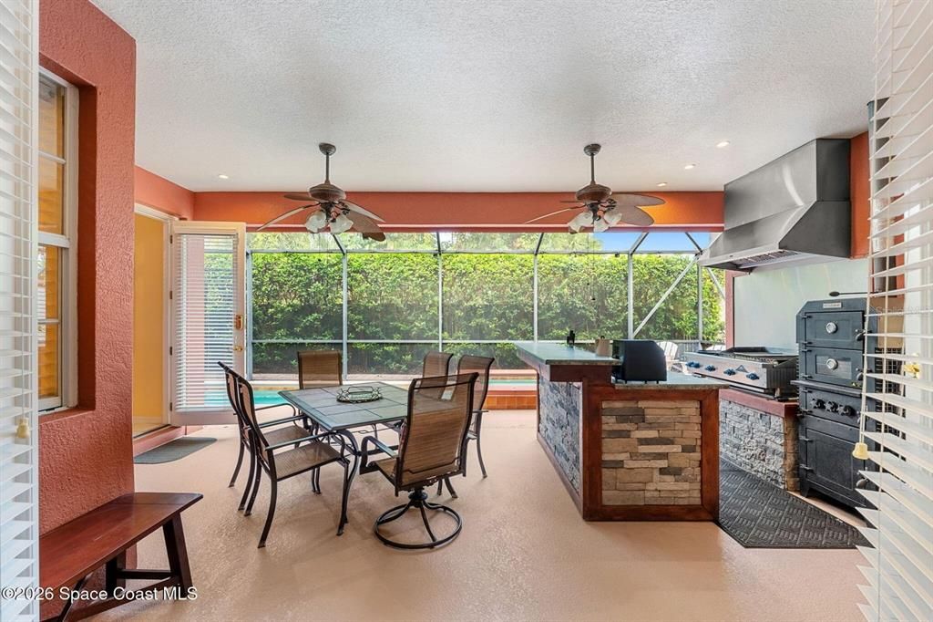 Dining room, Interior, Kitchen, Recessed Lighting
