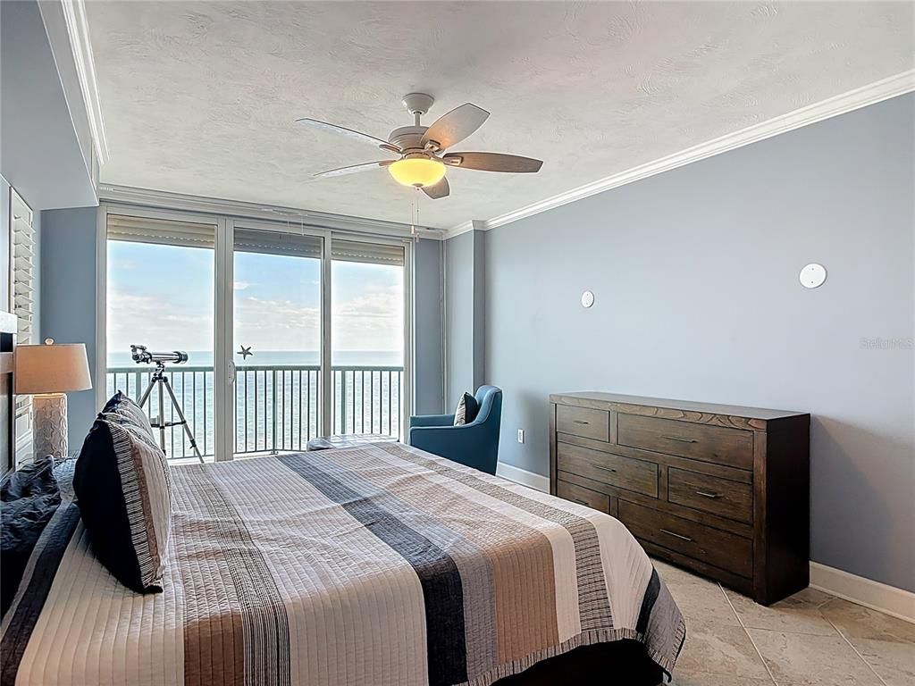 Bedroom, Interior, Water