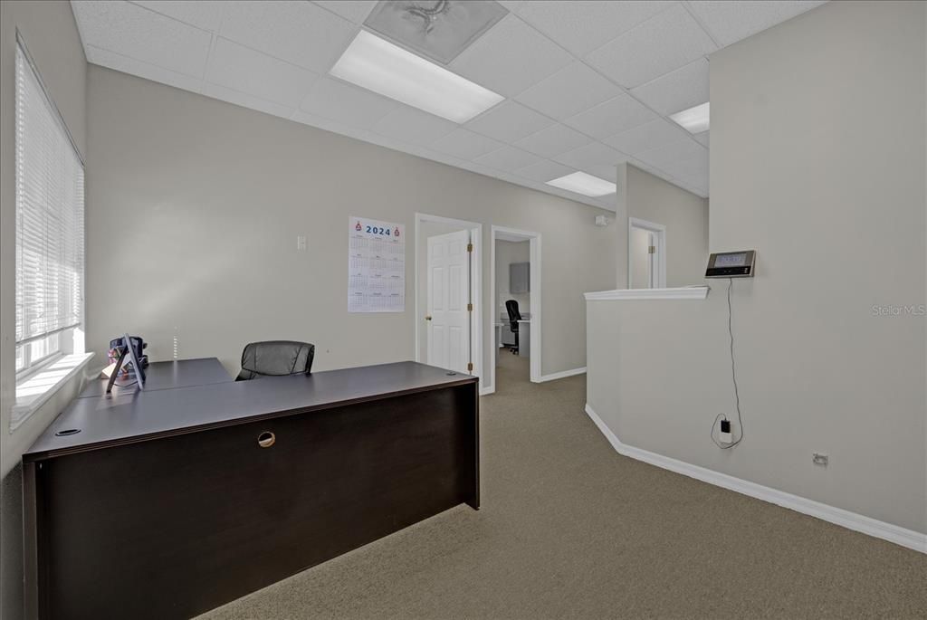 Home Office, Interior