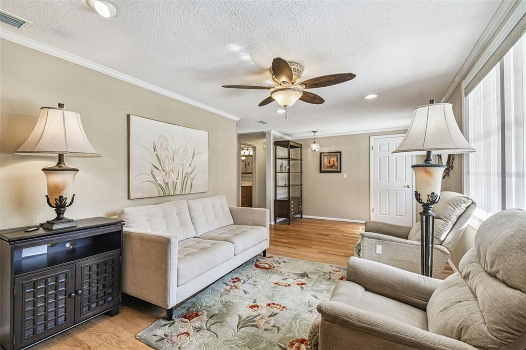 Interior, Living room, Recessed Lighting, Wood Texture Flooring