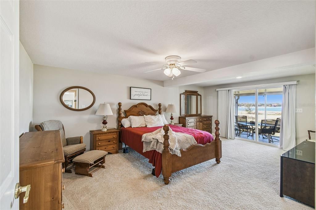 Bedroom, Interior, Water