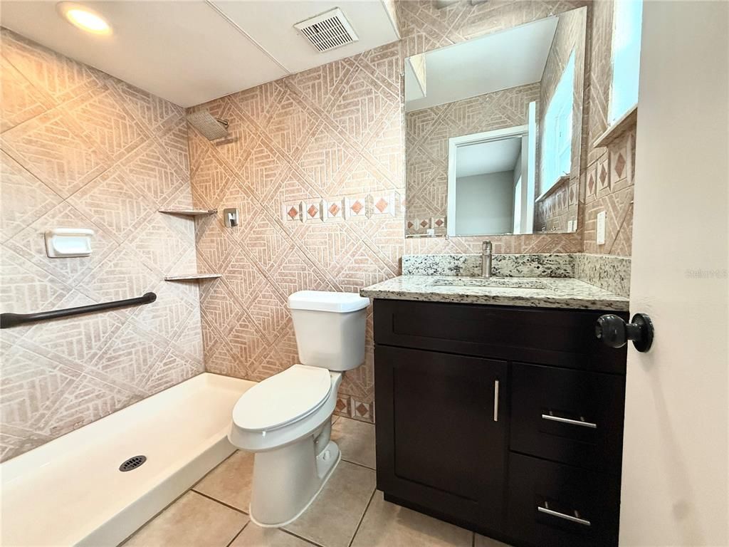 Bathroom, Interior, Recessed Lighting