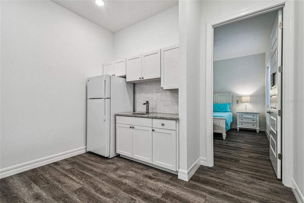 Bedroom, Interior, Kitchen, Recessed Lighting, Wood Texture Flooring