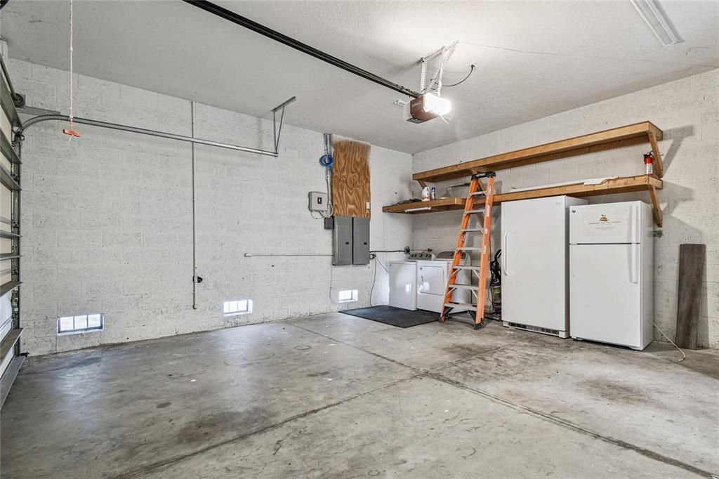 Garage, Interior, Washer