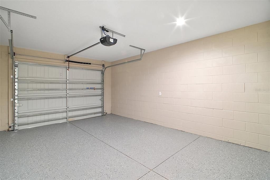 Garage, Interior, Recessed Lighting