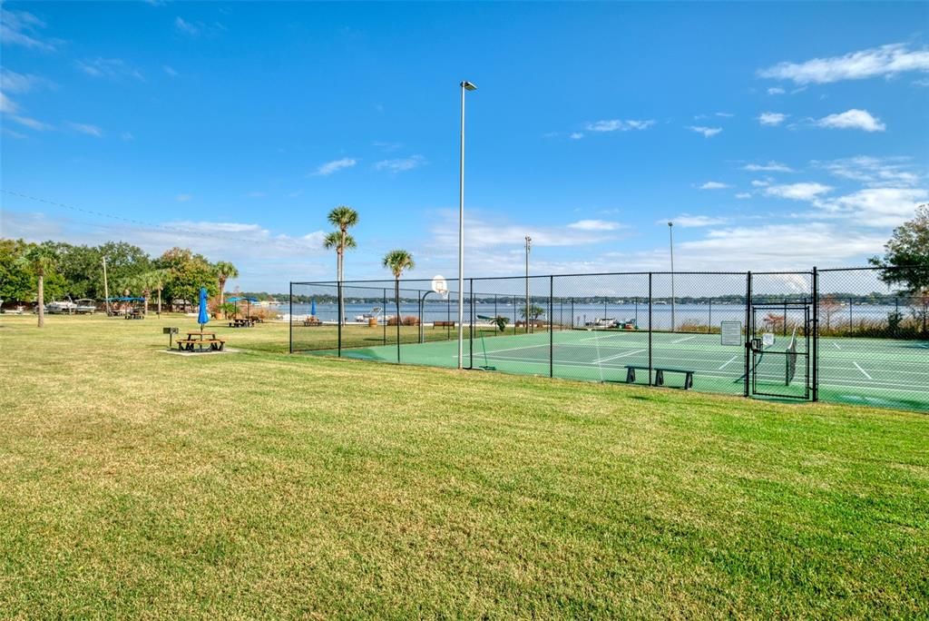 Exterior, Tennis Courts