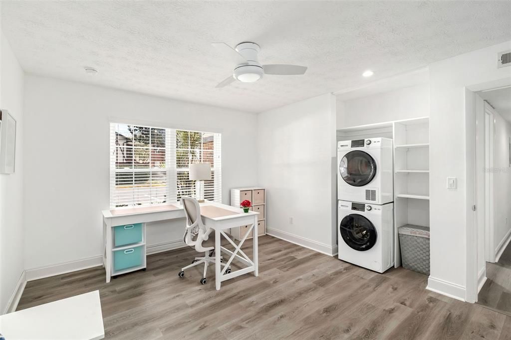 Home Office, Interior, Recessed Lighting, Utility Closets, Washer, Wood Texture Flooring