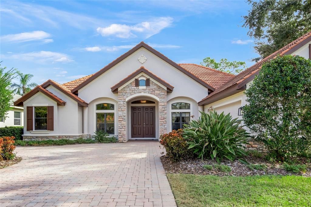 Attached, Exterior, Facade, Mediterranean