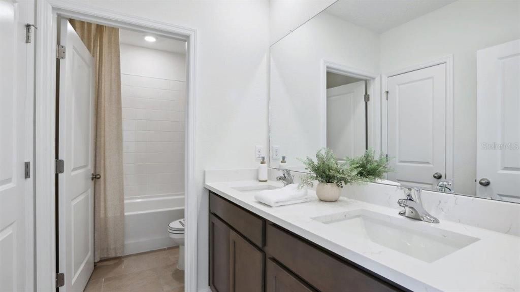 Bathroom, Dual Sink Vanities, Interior, Recessed Lighting
