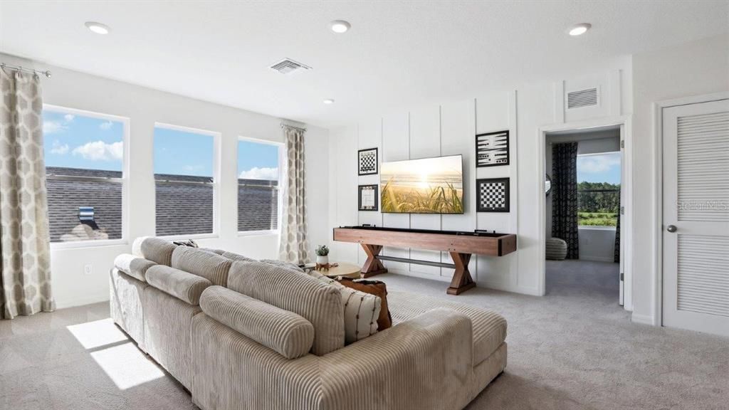 Billiard Table, Game Room, Interior, Living room, Pendant Lights, Recessed Lighting, Water