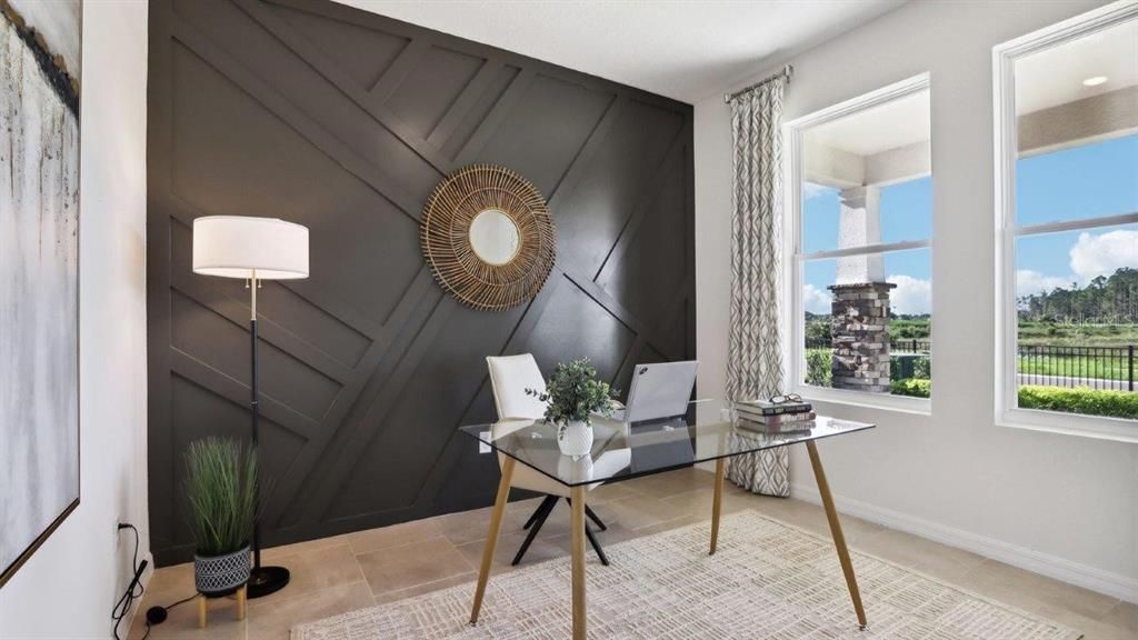 Home Office, Interior