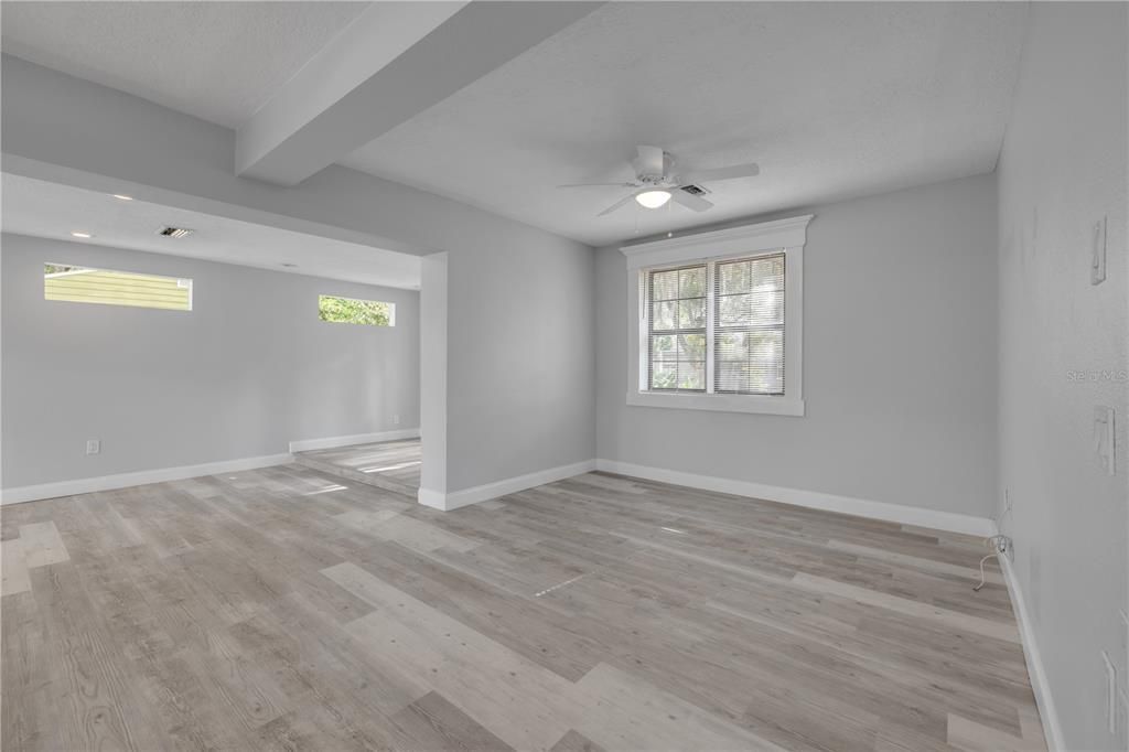 Empty room, Interior, Recessed Lighting, Wood Texture Flooring