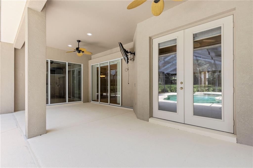 Exterior, Recessed Lighting