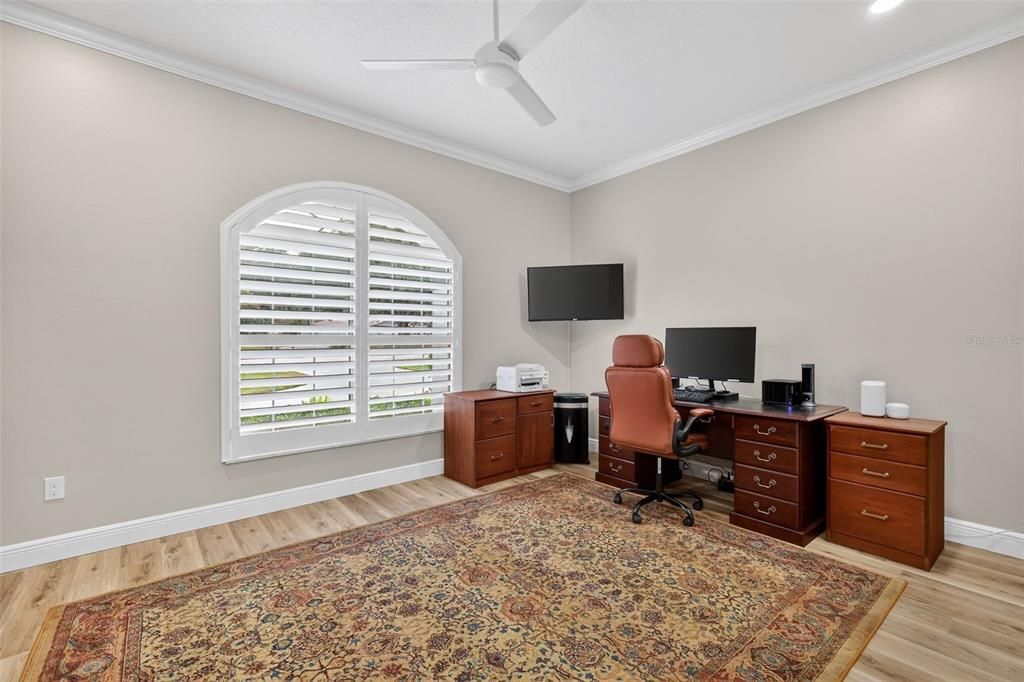 Home Office, Interior, Recessed Lighting, Wood Texture Flooring