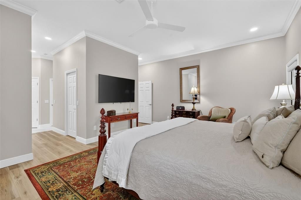 Bedroom, Interior, Recessed Lighting, Wood Texture Flooring