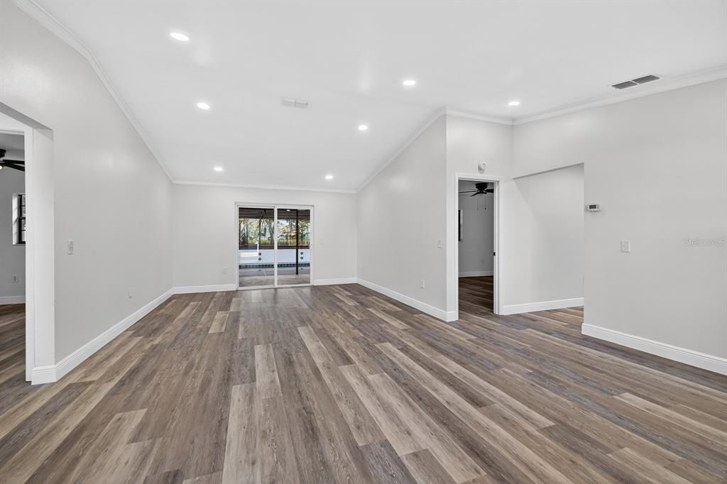 Empty room, Interior, Recessed Lighting, Wood Texture Flooring