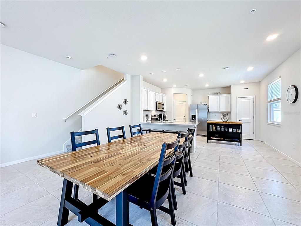 Dining room, Interior, Kitchen, Recessed Lighting, Stainless Steel Appliances