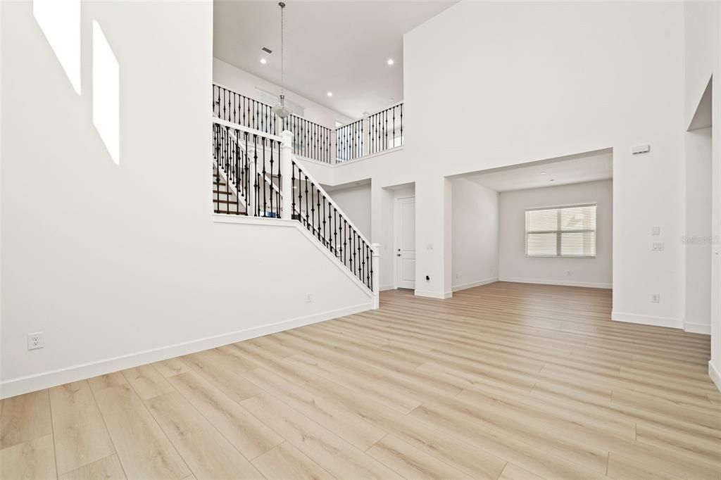 Empty room, Interior, Pendant Lights, Recessed Lighting, Wood Texture Flooring