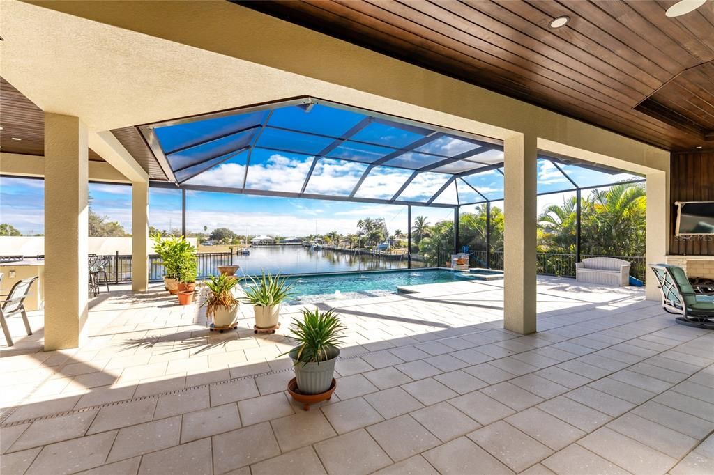 Glass Ceilings, Interior, Pool, Sun Room, Water, Wooden Ceilings