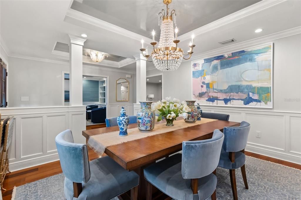 Chandelier, Dining room, Interior, Recessed Lighting, Wood Texture Flooring