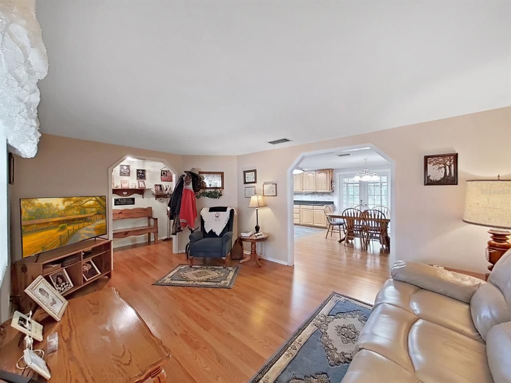 Chandelier, Dining room, Interior, Living room, Wood Texture Flooring