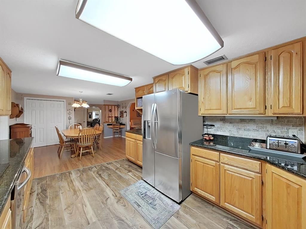 Chandelier, Dining room, Interior, Kitchen, Wood Texture Flooring