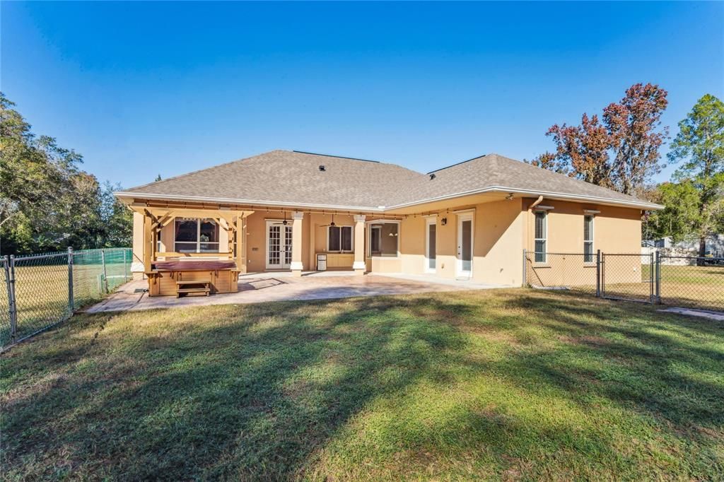 Backyard, Exterior, Hot Tub