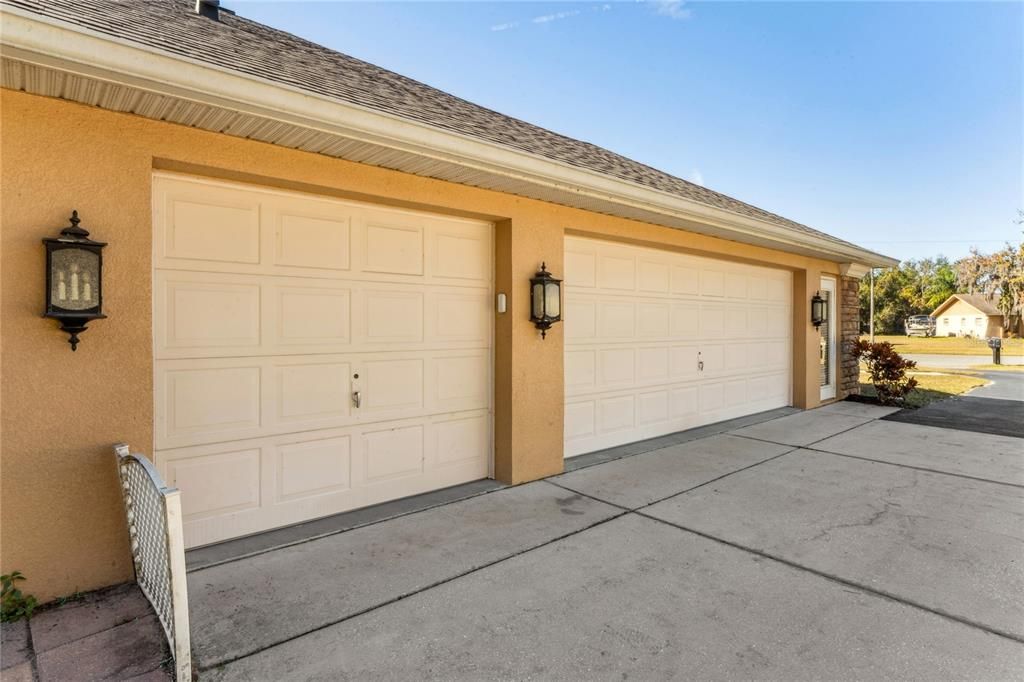 Detached Garage, Exterior