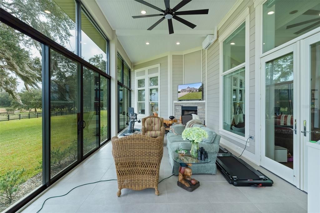 Interior, Recessed Lighting, Sun Room