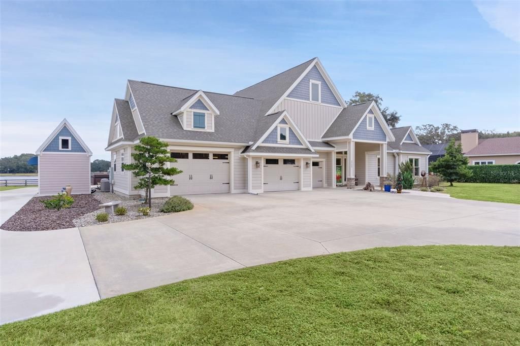 Attached, Exterior, Facade, Farmhouse