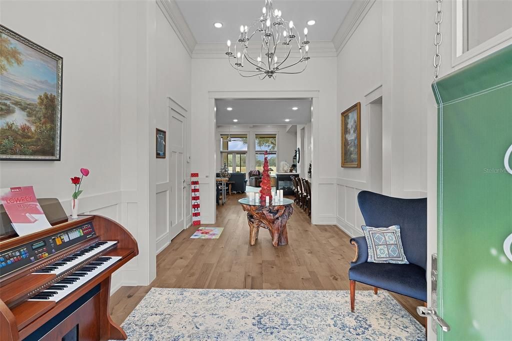 Chandelier, Interior, Piano, Recessed Lighting, Wood Texture Flooring