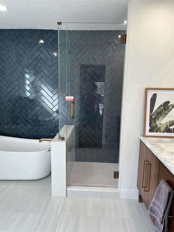 Bathroom, Free Standing Baths, Glass Shower, Interior, Recessed Lighting