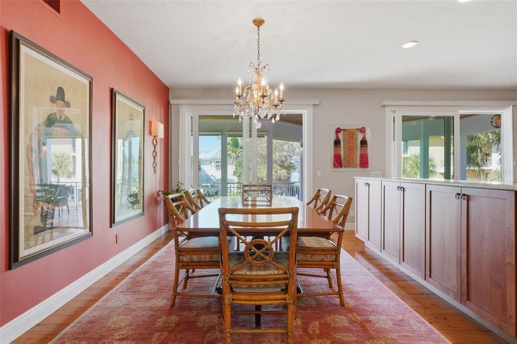 Chandelier, Dining room, Interior, Recessed Lighting, Wood Texture Flooring