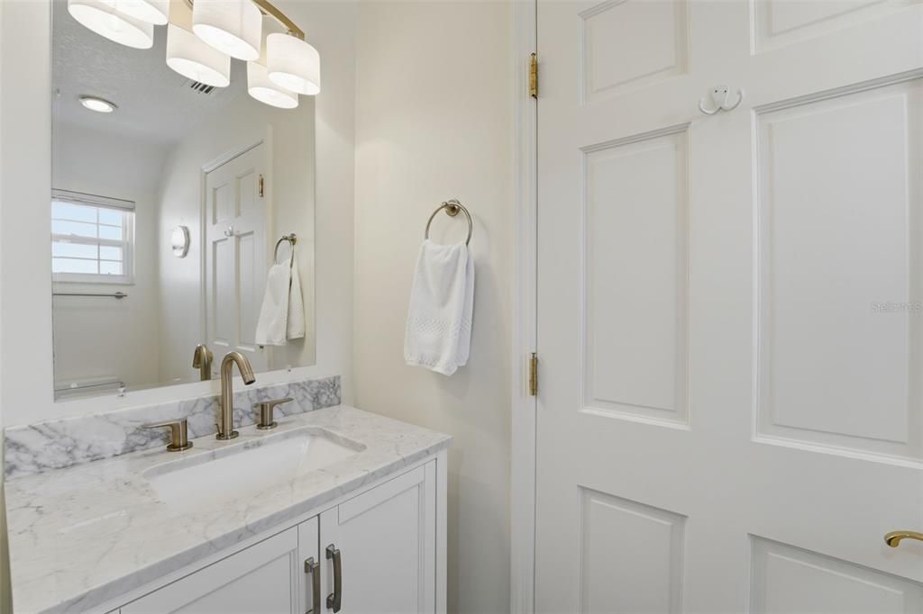 Bathroom, Interior, Recessed Lighting