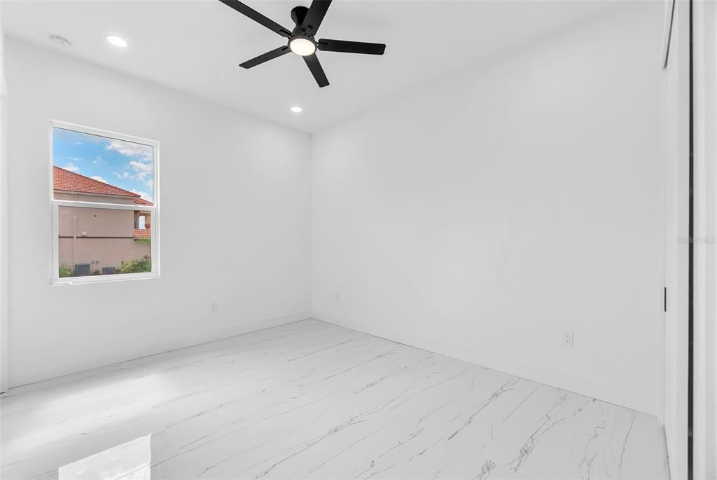 Empty room, Interior, Marble, Recessed Lighting