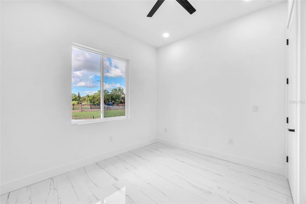 Empty room, Interior, Marble, Recessed Lighting