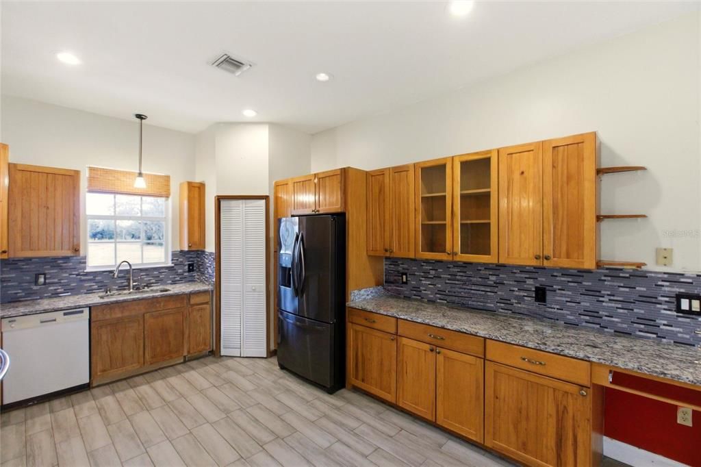 Interior, Kitchen, Pendant Lights, Recessed Lighting
