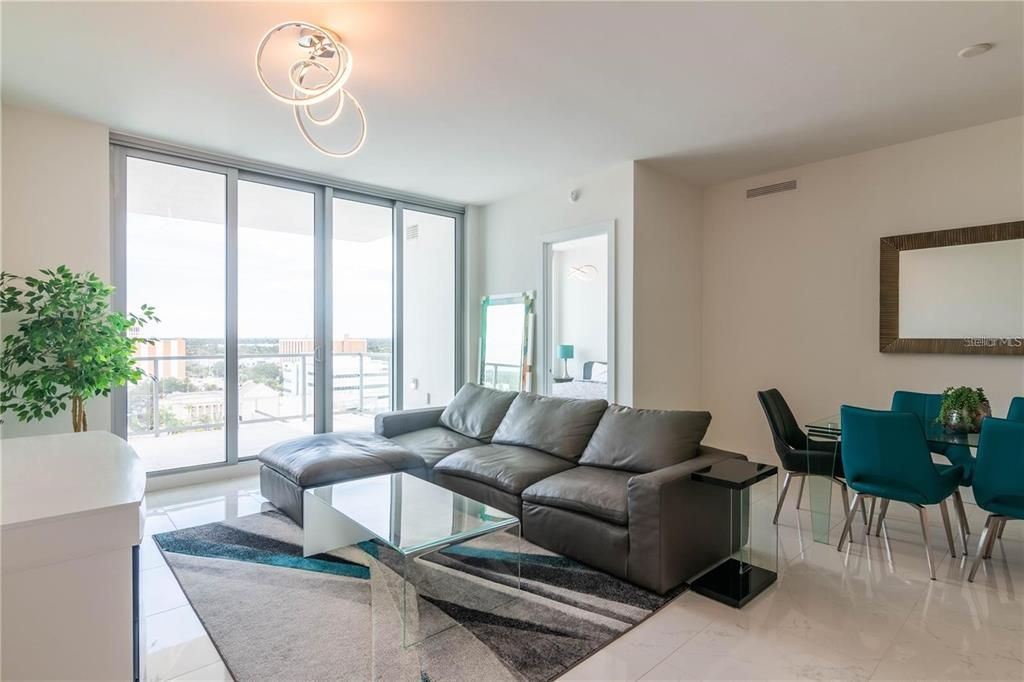 Dining room, Interior, Living room, Pendant Lights
