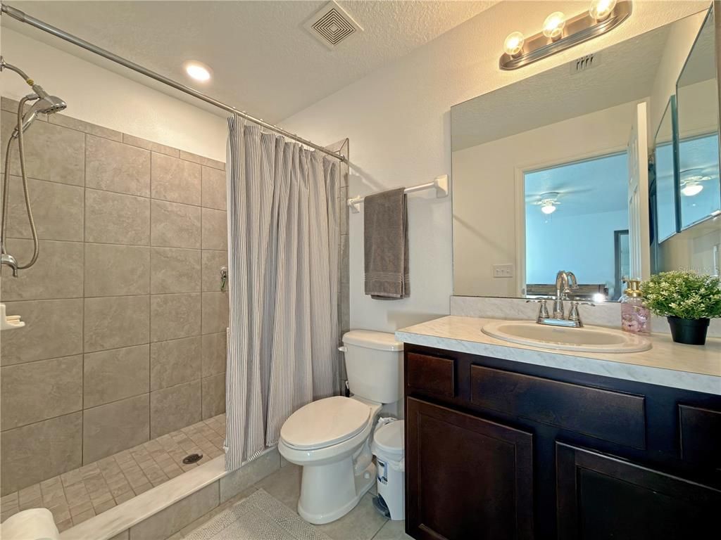 Bathroom, Interior, Recessed Lighting