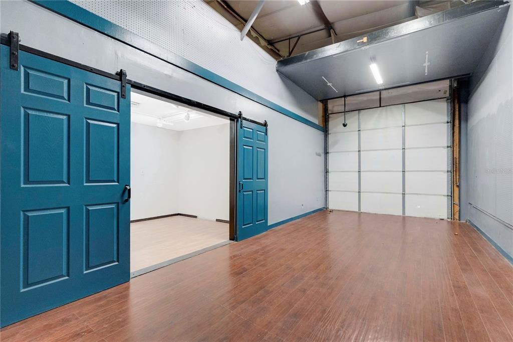 Garage, Interior, Wood Texture Flooring