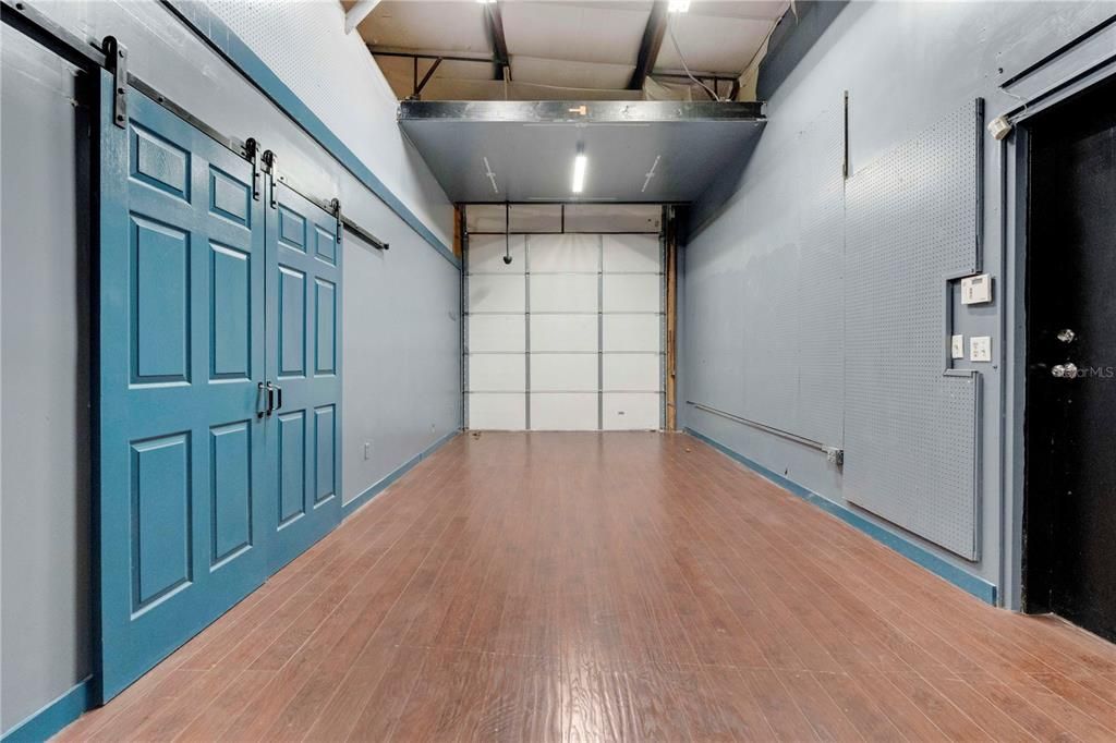 Garage, Interior, Wood Texture Flooring