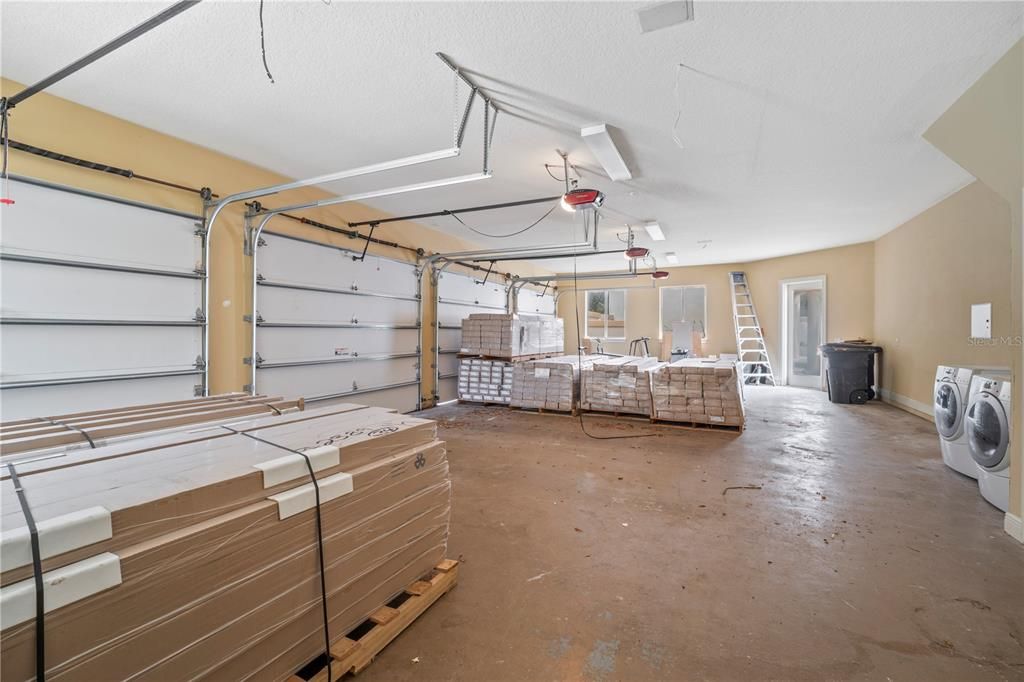 Garage, Interior, Washer