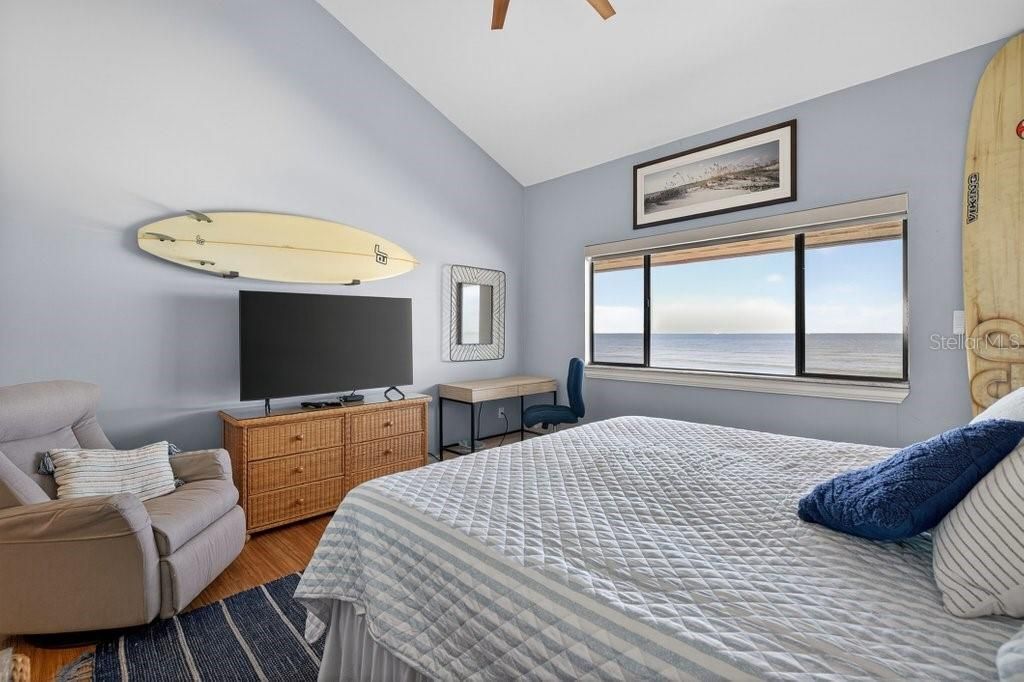 Bedroom, Interior, Water, Wood Texture Flooring