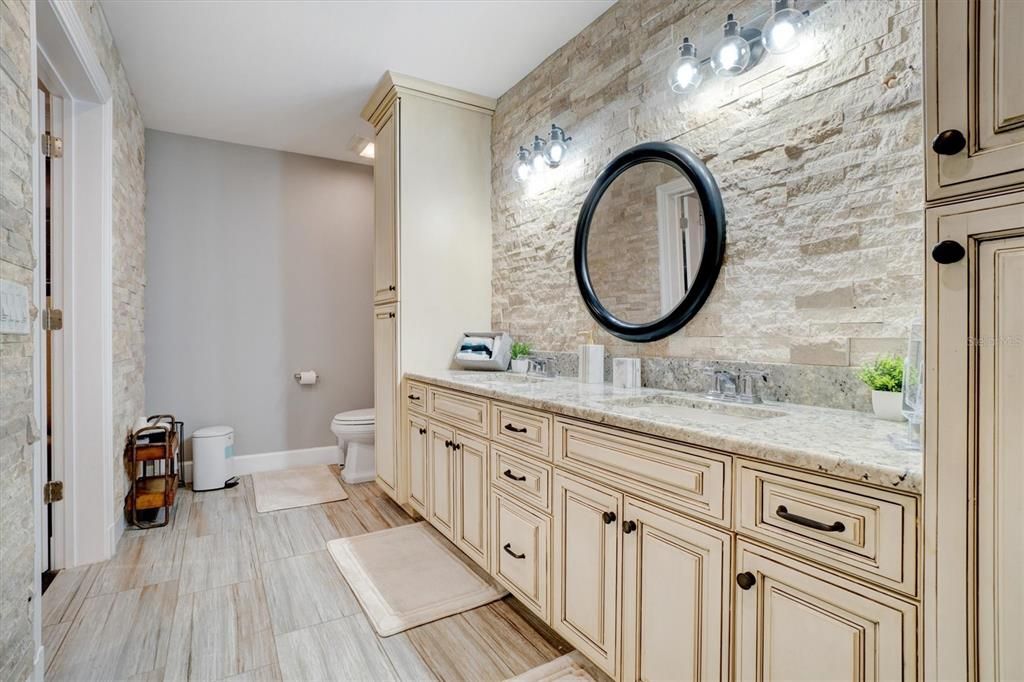 Bathroom, Dual Sink Vanities, Interior, Wood Texture Flooring